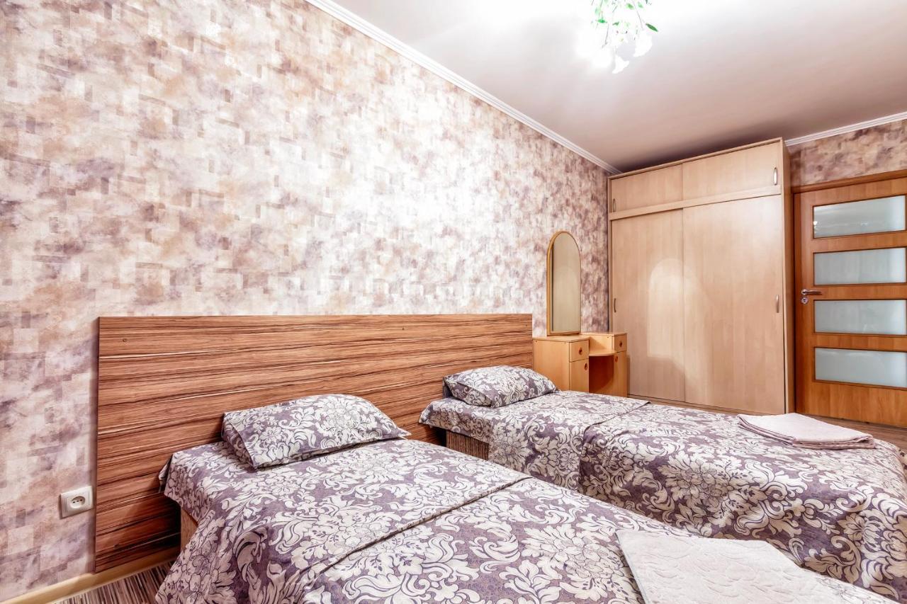 411 Lighthouse Apartments Arbat - Traveler'S Choice Almaty Bagian luar foto